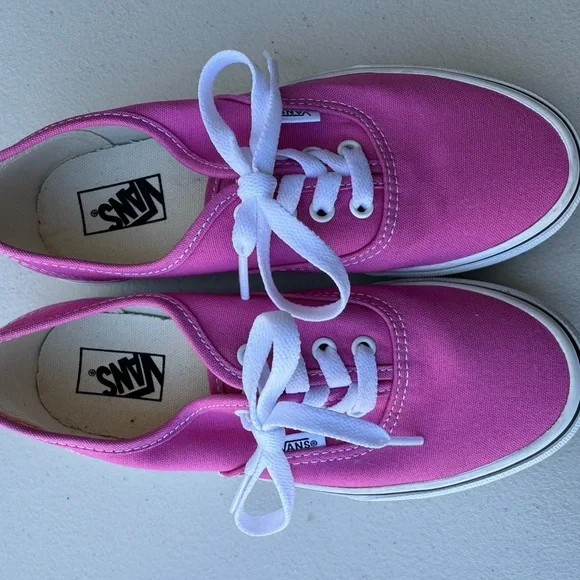 Vans Girls Heritage Shoes-Size 3, Pink NWOT Canvas Sneakers. never worn!! - Picture 2 of 6